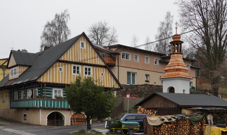 Stará kovárna se zvoničkou v Hořejším Vrchlabí