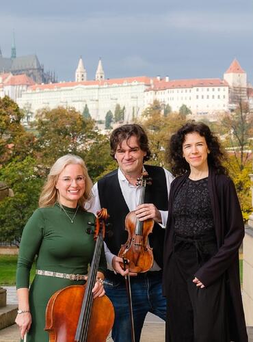 Halíř Trio