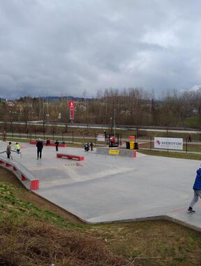 Moderní skatepark ve Vrchlabí